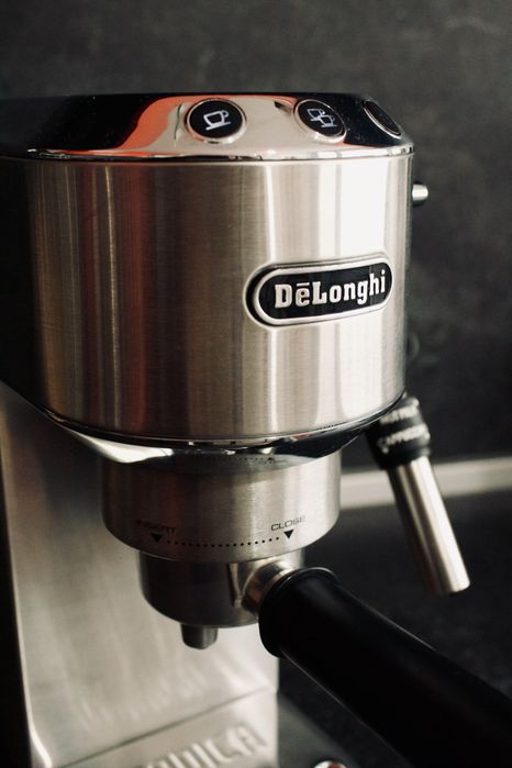 Кафемашина Delonghi Dedica