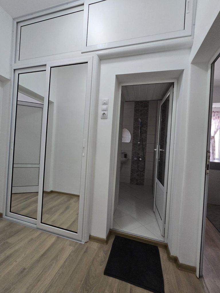 Дава се под наем Двустаен апартамент в Пловдив, Каменица 1 - 80 кв.м за 350 € - Снимка #7