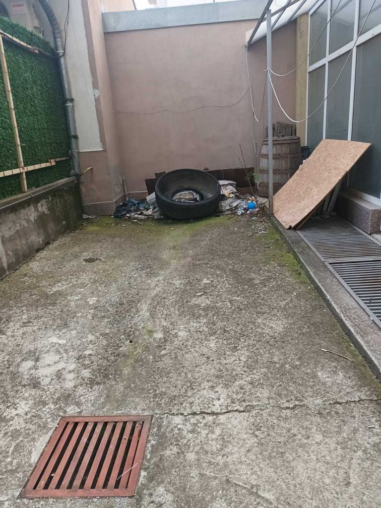 Продава се Магазин в Търговище, Център - 210 кв.м за 292 €/кв.м - Снимка #1