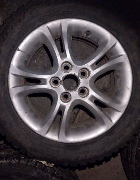 1 диск отличается рисунком. Без резины. 5×114.3. Читаем объявление.