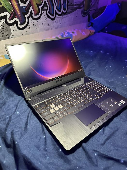 Геймърски лаптоп ASUS TUF F15 FX506L