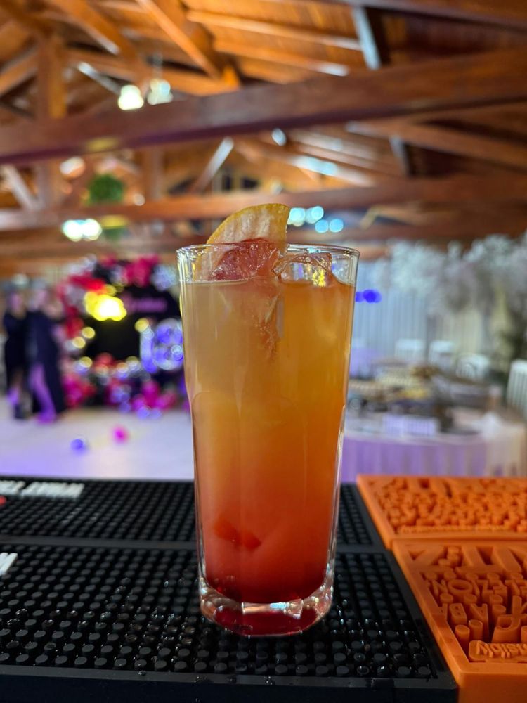 DAFI Brothers Cocktail Bar Mobil