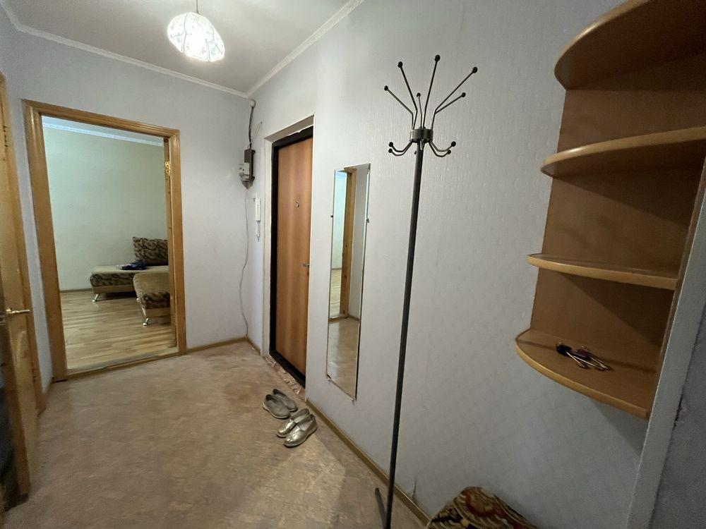 Сдам 1 кв. 11 мкр.