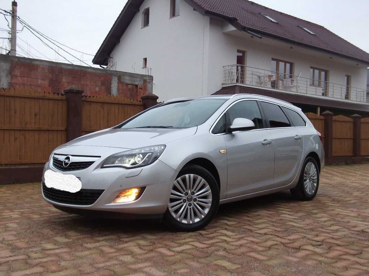 Opel Astra J Sports Tourer