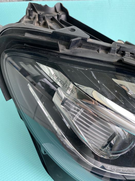 Десен фар far 1EX.2015 за Мерцедес Mercedes E class Е класа W213