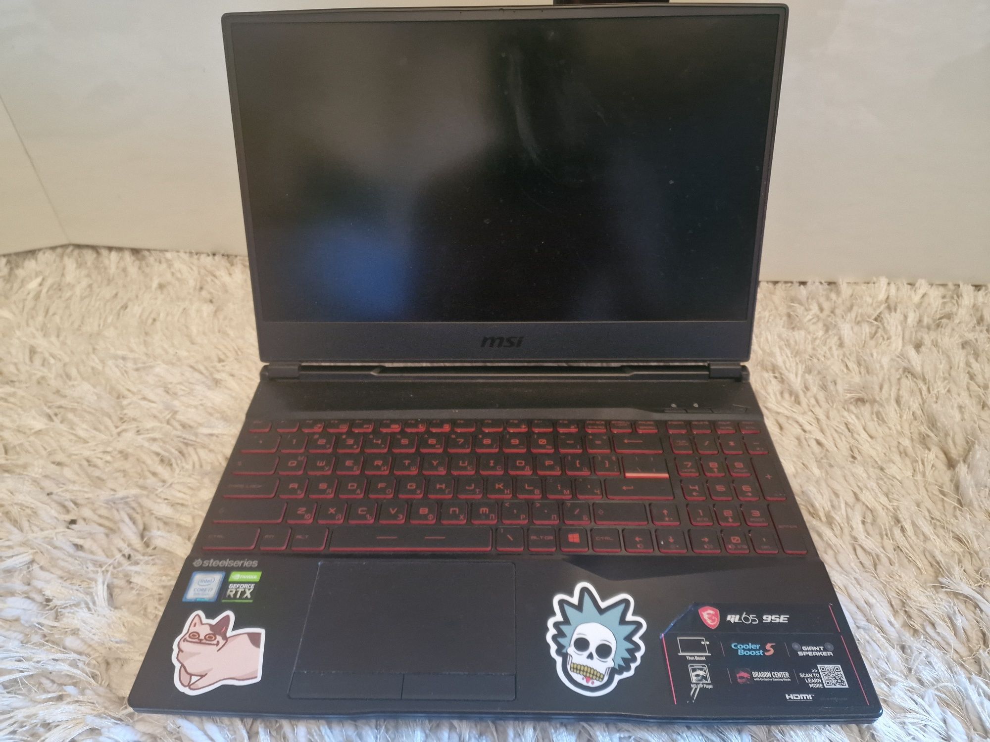 Gaming laptop MSI GL65 9SE