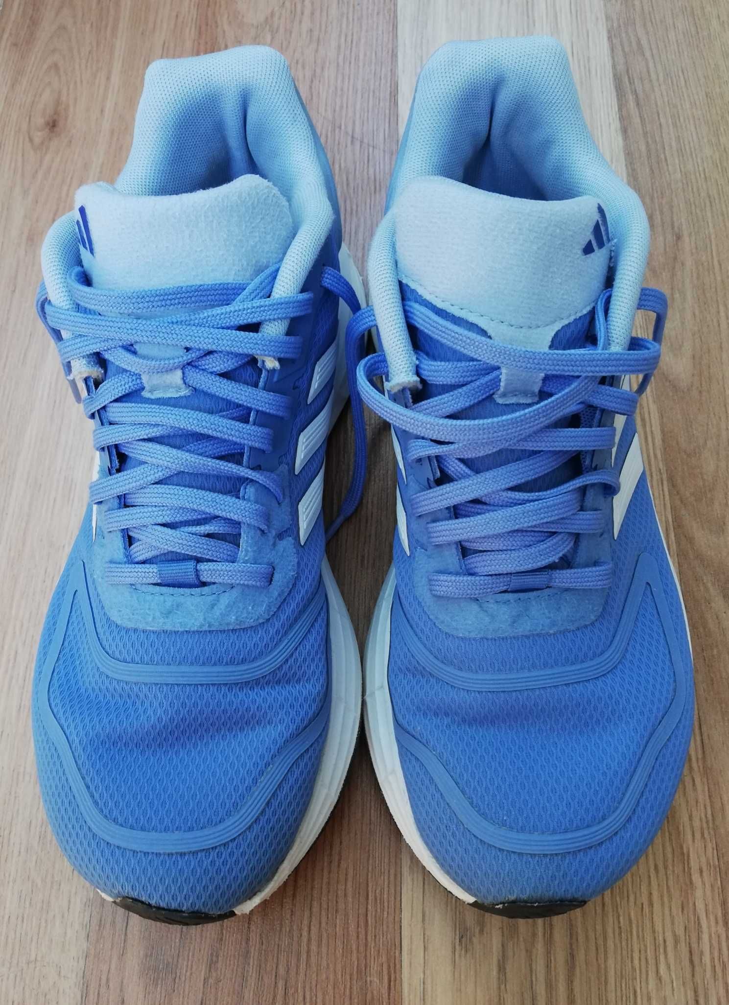Маратонки на Adidas ном.37