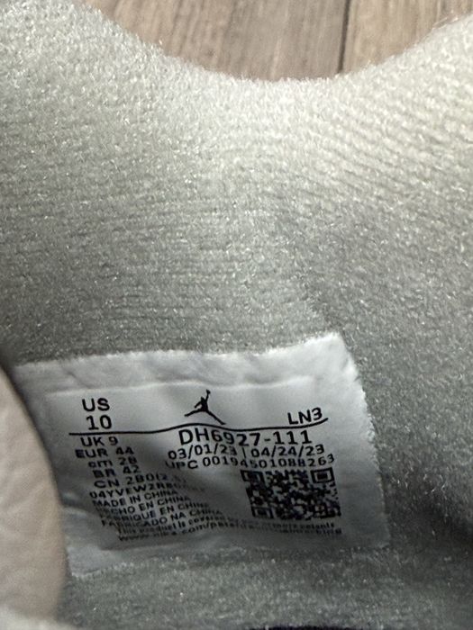 Vand Jordan 4 Military Black