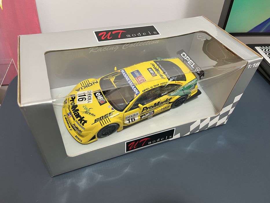 macheta Opel Calibra 1:18 UT Models noua