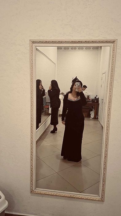 Вечерней платье..