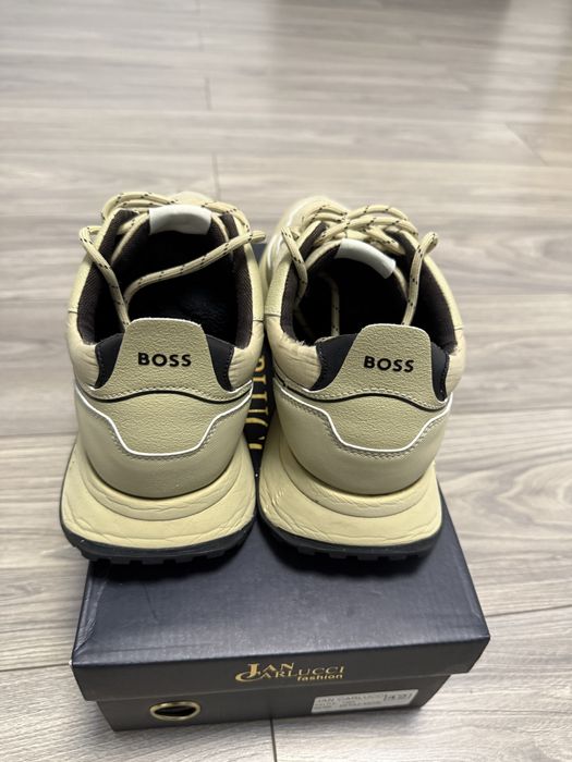 Adidasi Boss ///