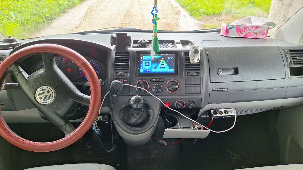 Vând vw transporter 5 1.9