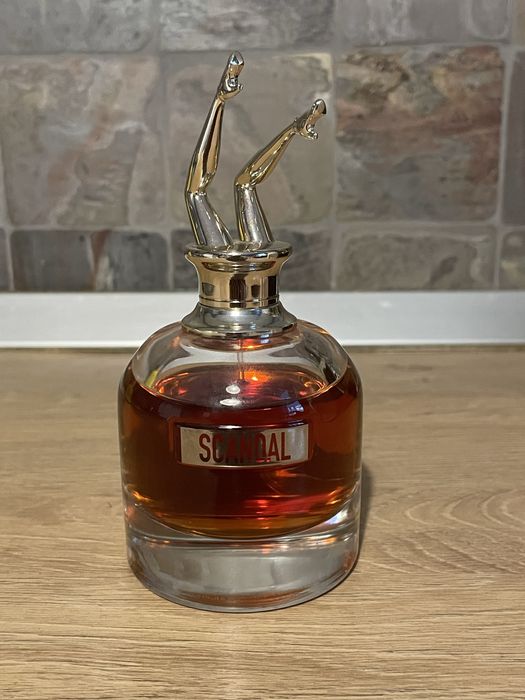 Apa de parfum Scandal
