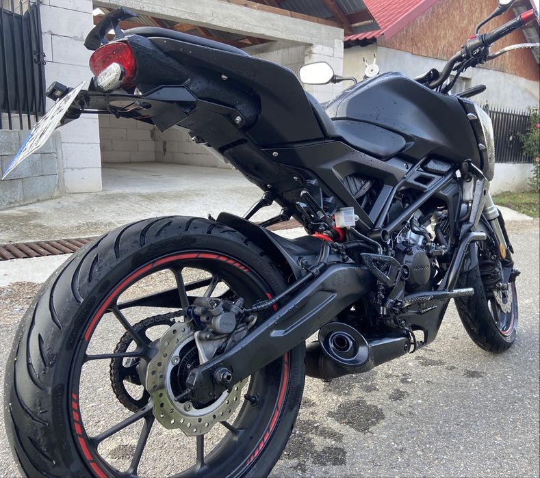 Motocicletă Honda CB 125 R