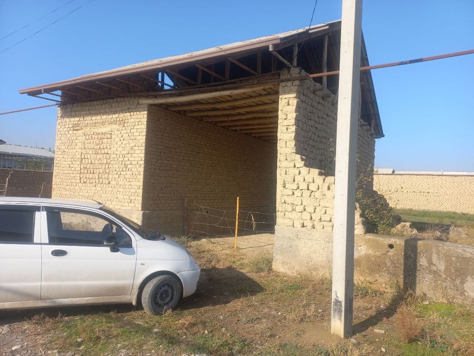 Участка сотилади