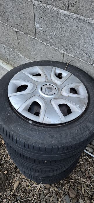 Jante tabla +anvelope vara r16 renault captur
