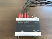 Traktor Scratch A6, Traktor Scratch Pro 2 si 2 vinyl, Interfata Audio