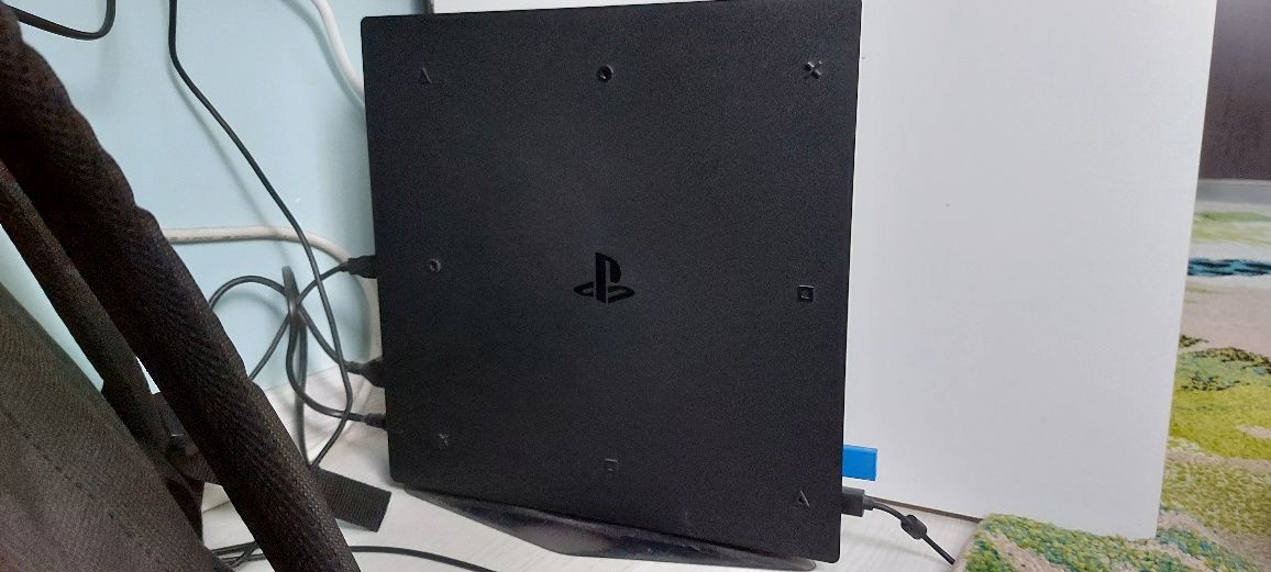 PS4 Pro 1tb  памет