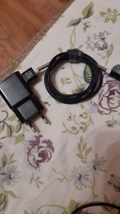 Продам зарядное устройство