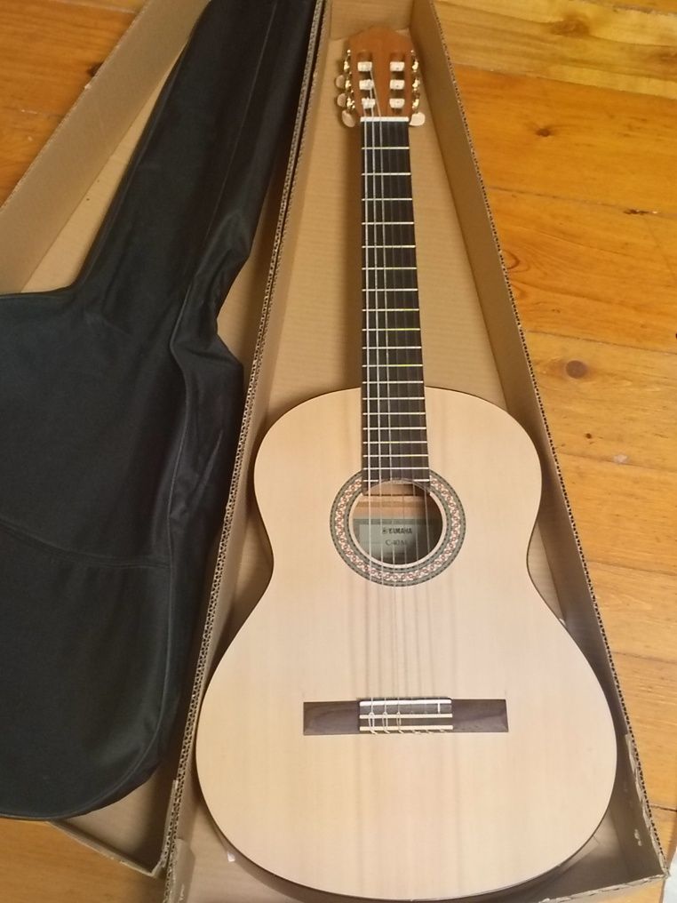 Гитара акустическая, YAMAHA C40M