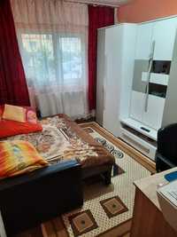 Apartament cu 3 camere decomandat