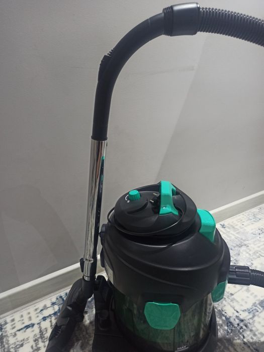 Пылисос UAKEEN продаю срочно