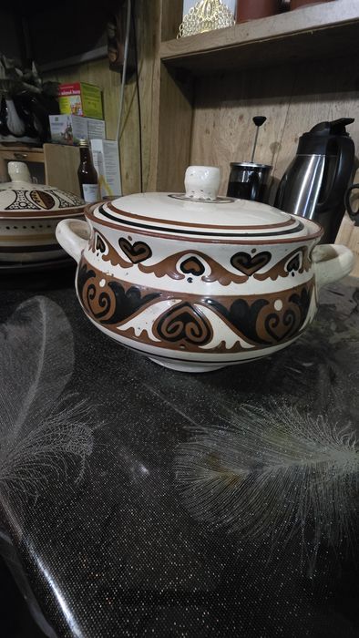 Продам керамическую супницу