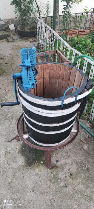 Стара немска трошачка за царевица