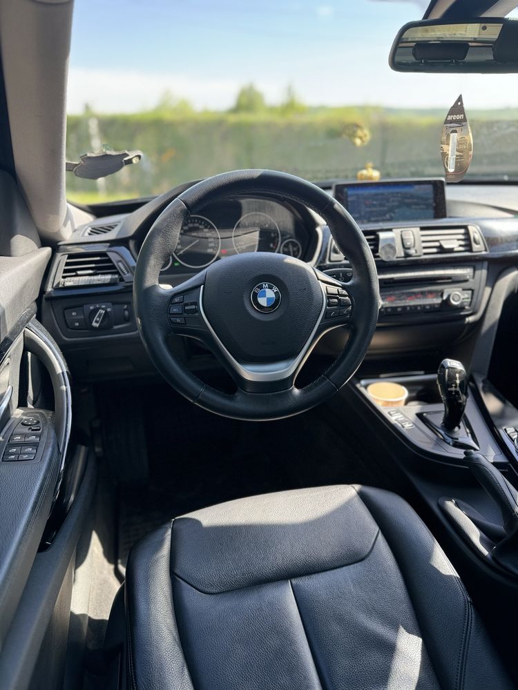 BMW/ 318d / GT 2014