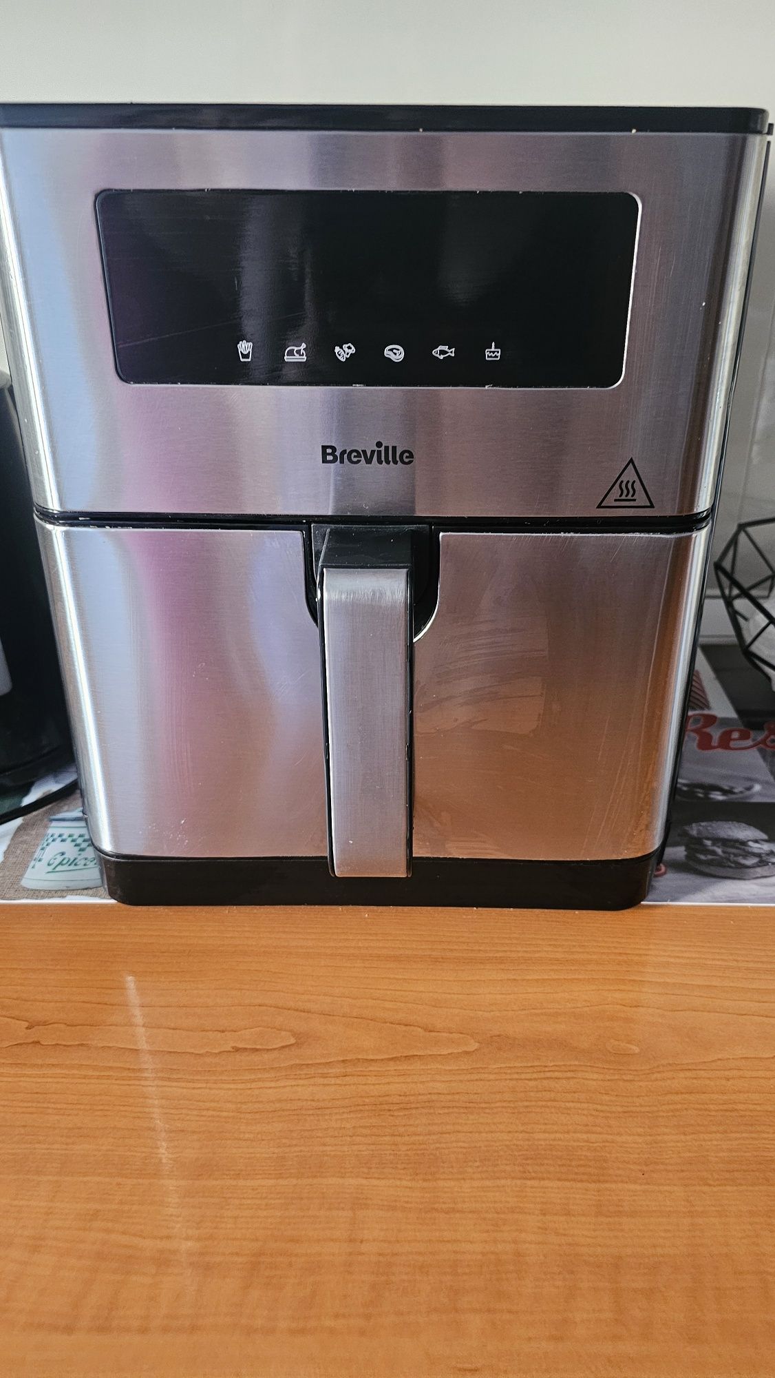 Vând Air Fryer Breville – friteuză cu aer cald, inox, stare excelentă!