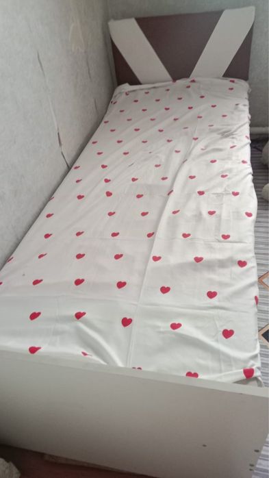 1адамдық төсек сатылады