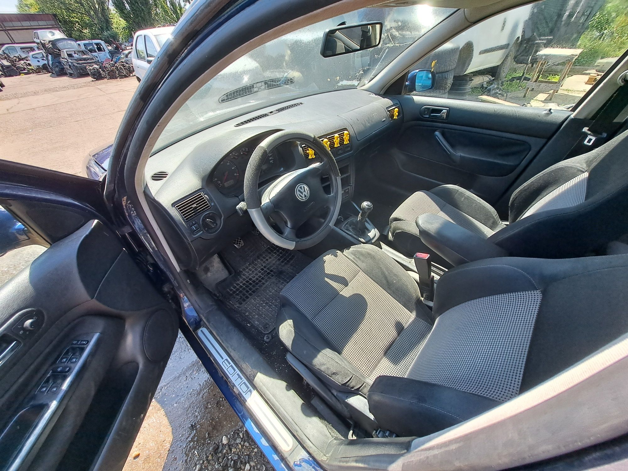 Dezmembrez Golf 4 Break 1.6 B AZD 77 kw Euro 4 2001