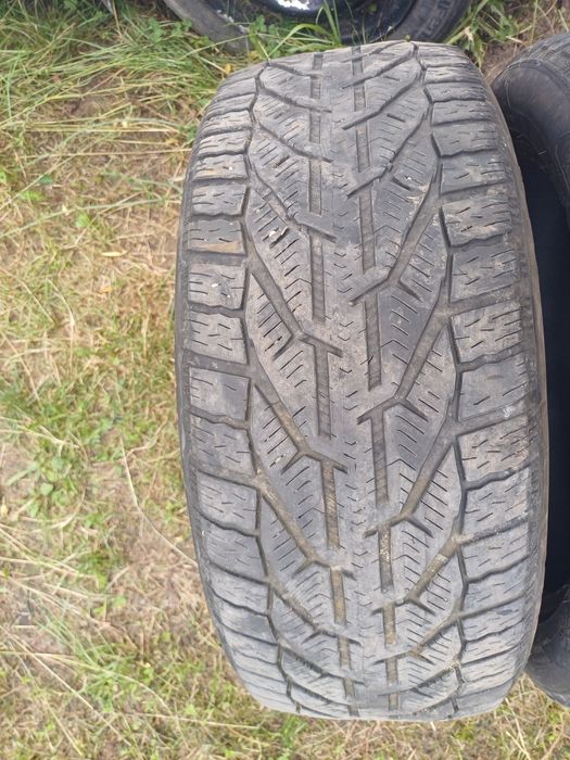 Set anvelope Tigar iarna 215/50/ r17