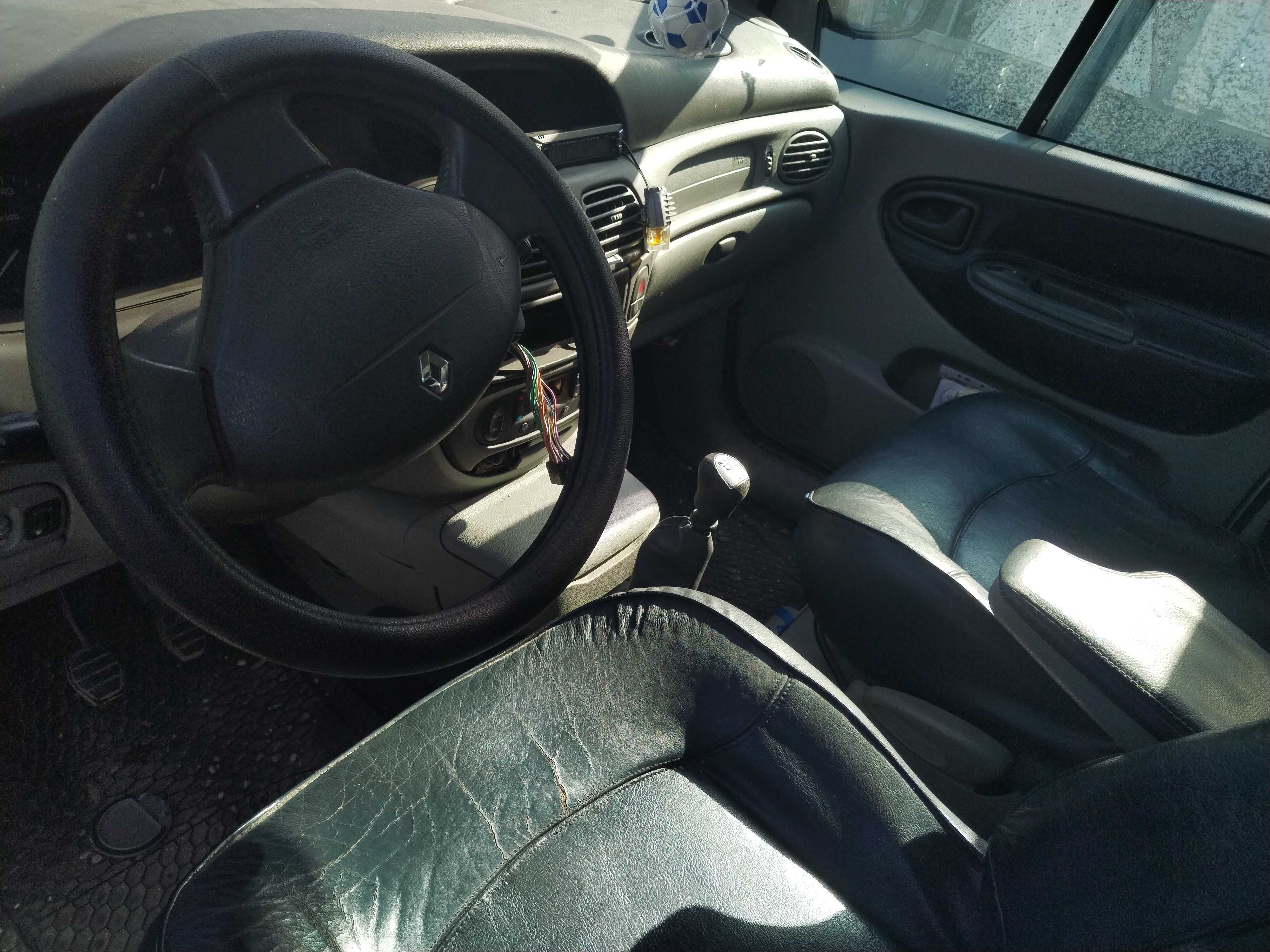 Renault Scenic Газ/Бензин ЦЯЛ НА ЧАСТИ