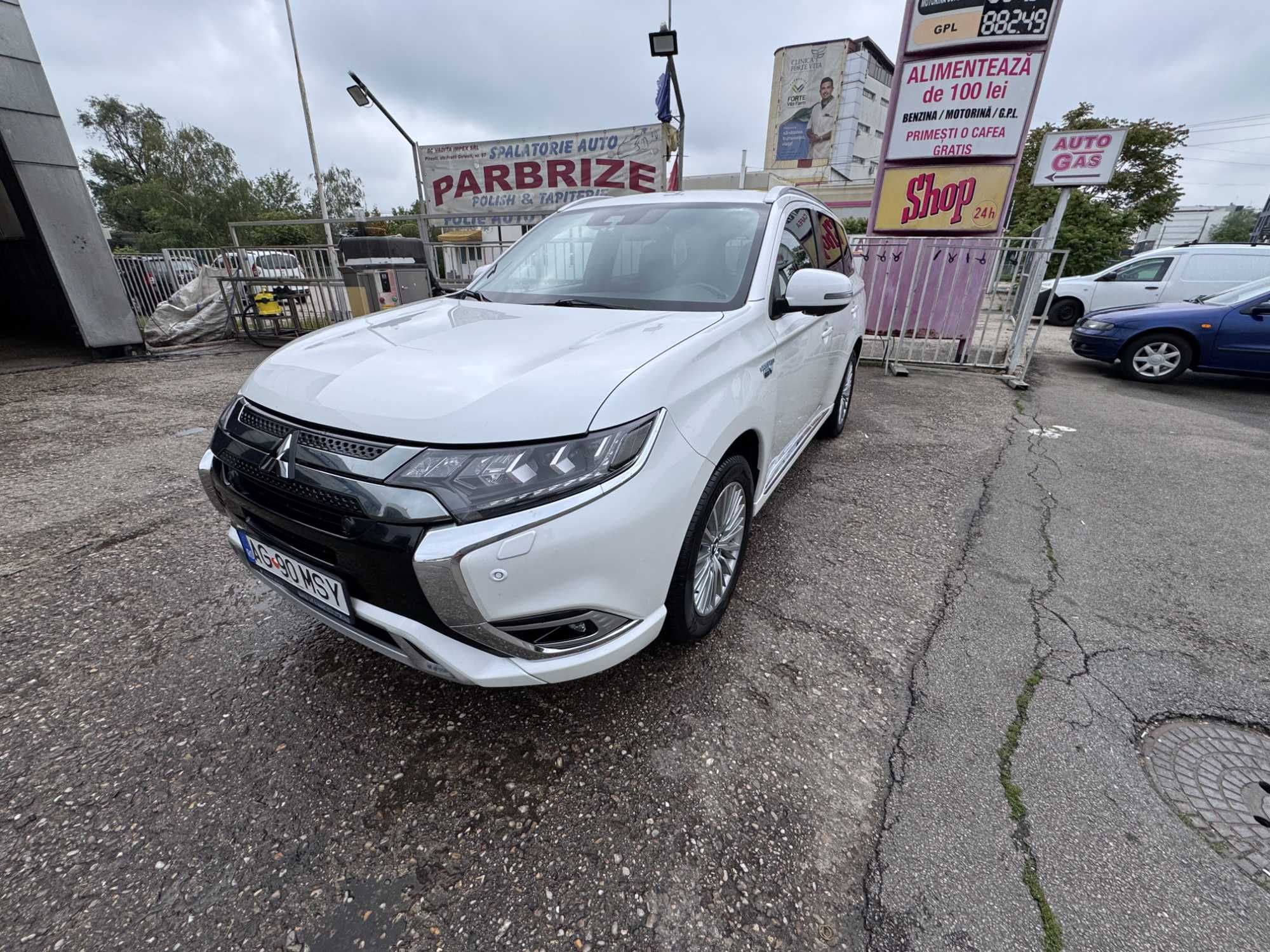 Vand Mitsubishi Outlander Instyle plug-in hybrid