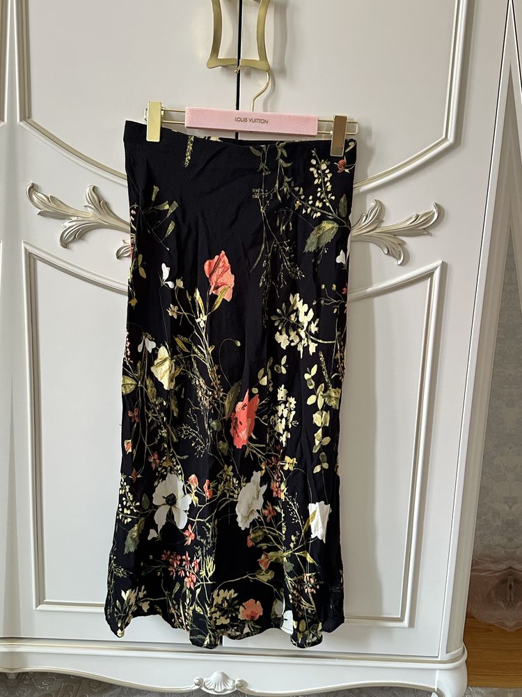 Юбка от H&M  Размер:L