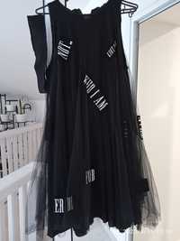 Черна рокля с тюл и кожена рокля на Юнона