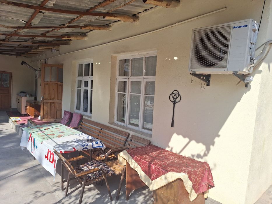 Уй сотилади Янгийул шахар Типаграфя олдида