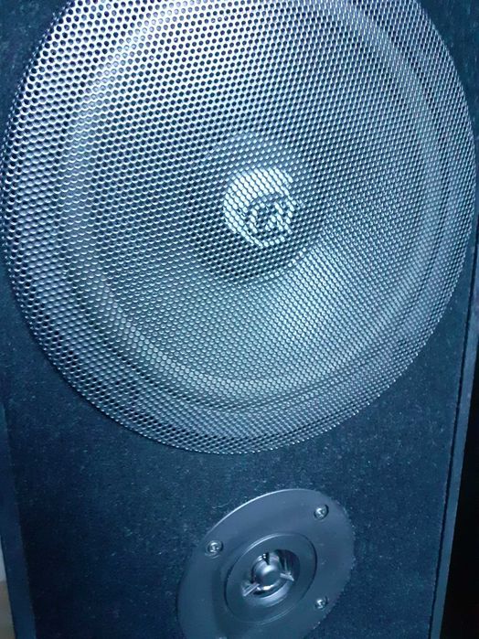 Boxe pe 3 căi 180W producător CAT Germania, de podea