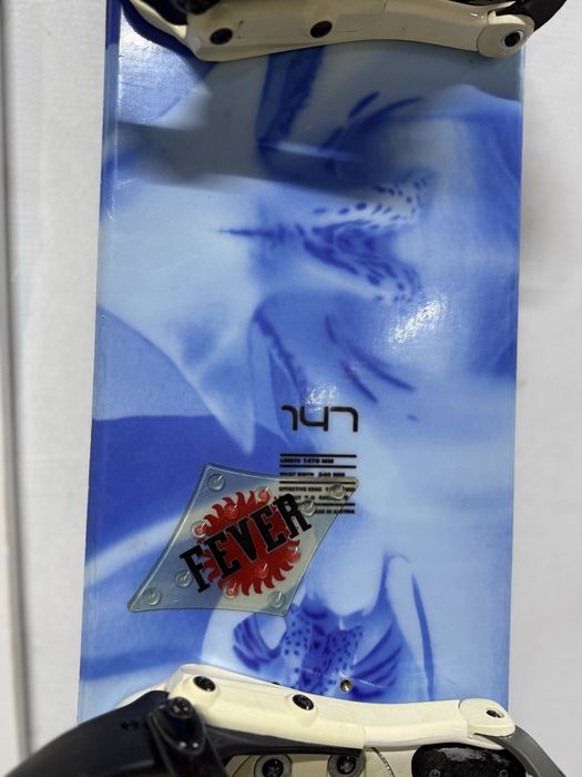 Сноуборд Fever 147 см