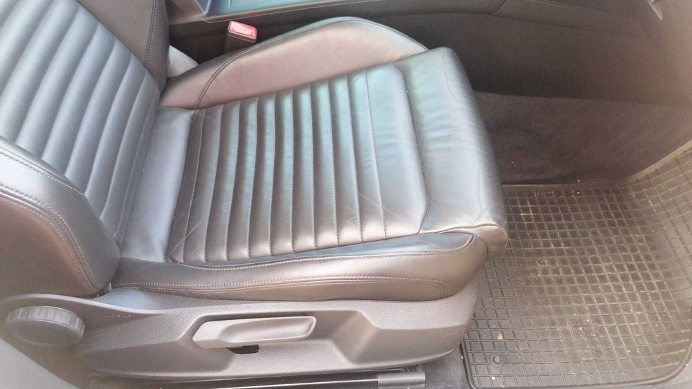 dezmembrez passat b8/usi passat b8/hayon passat b8/bara spate passat