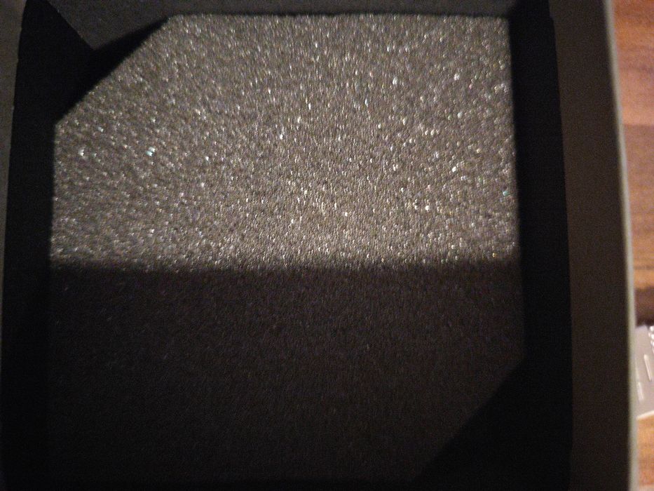 Продавам ръчен часовник