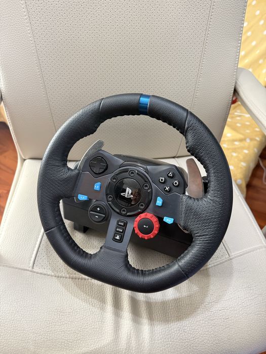Volan Logitech G29 + Schimbator Thrustmaster TH8S