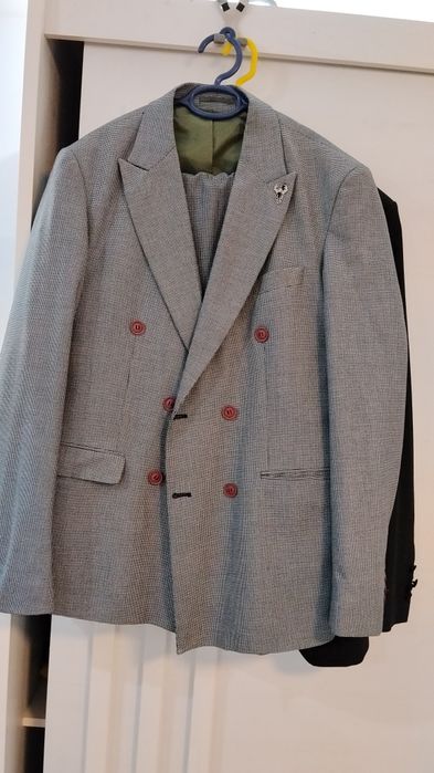 Costume bărbătești