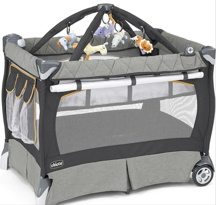 Детский кровать.