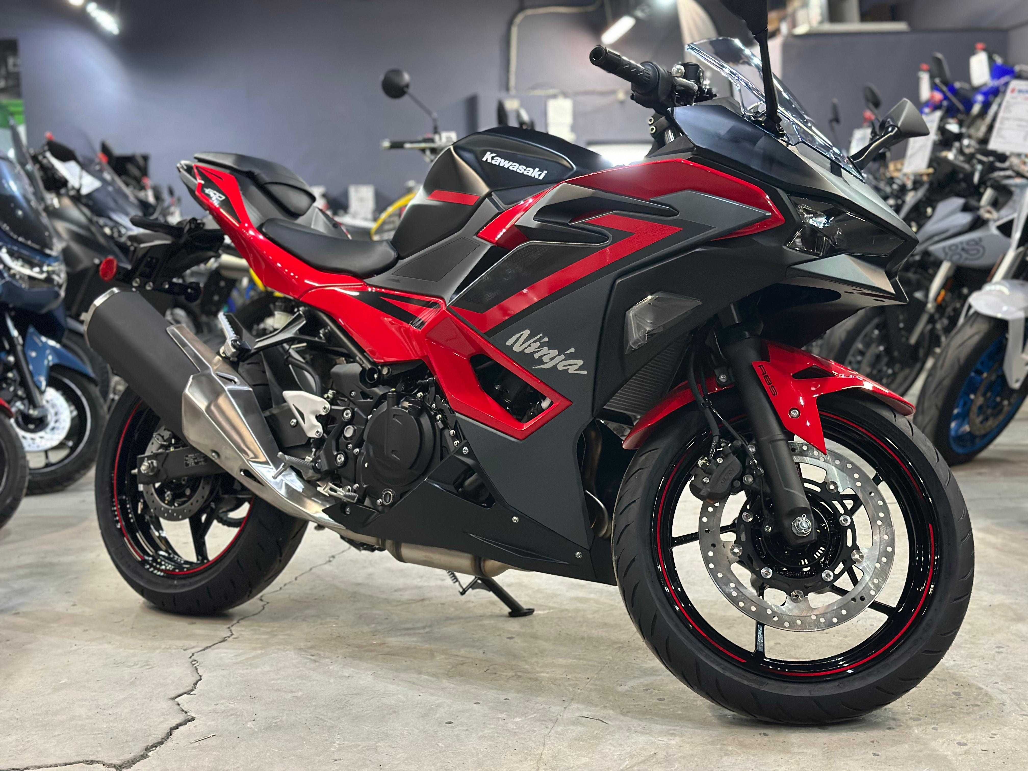Kawasaki NINJA 500SE MY25 ABS nou 0 km Kawasaki Constanta