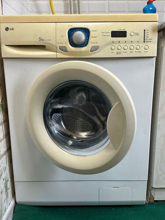 Срочно! Продаю стиральную машину! Забирать Ш.Уалиханова 188