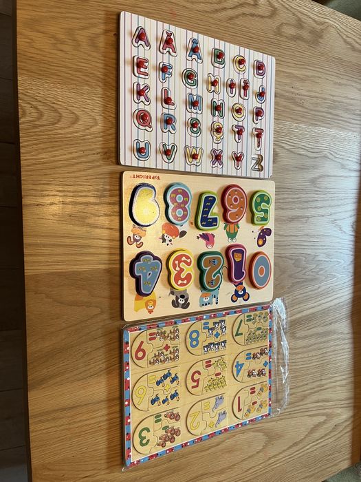 Puzzle din lemn (numere, litere, adunari/scaderi)