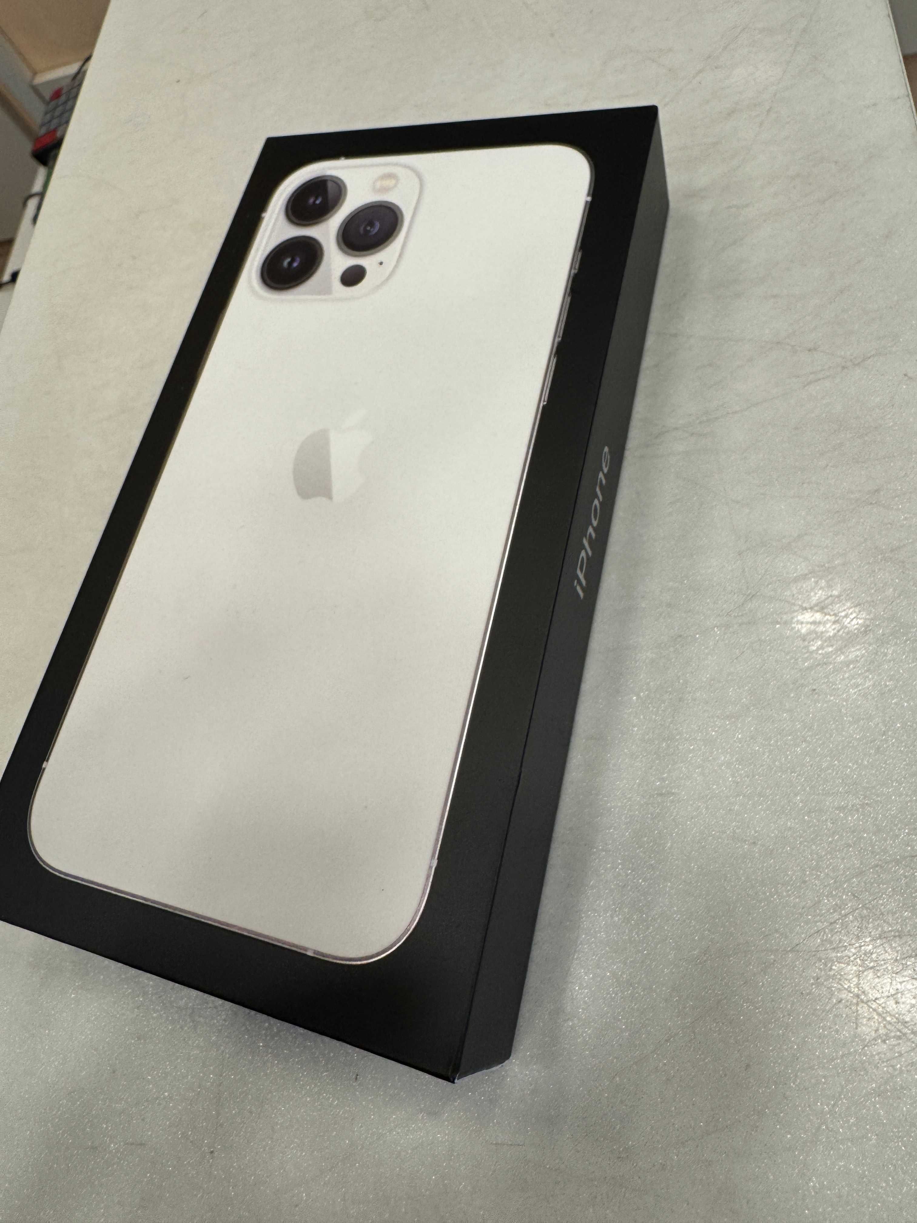 Iphone 13 Pro Max - 128 GB - Бял