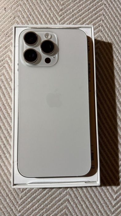 Iphone 15 pro max 256gb в идеальном состояние